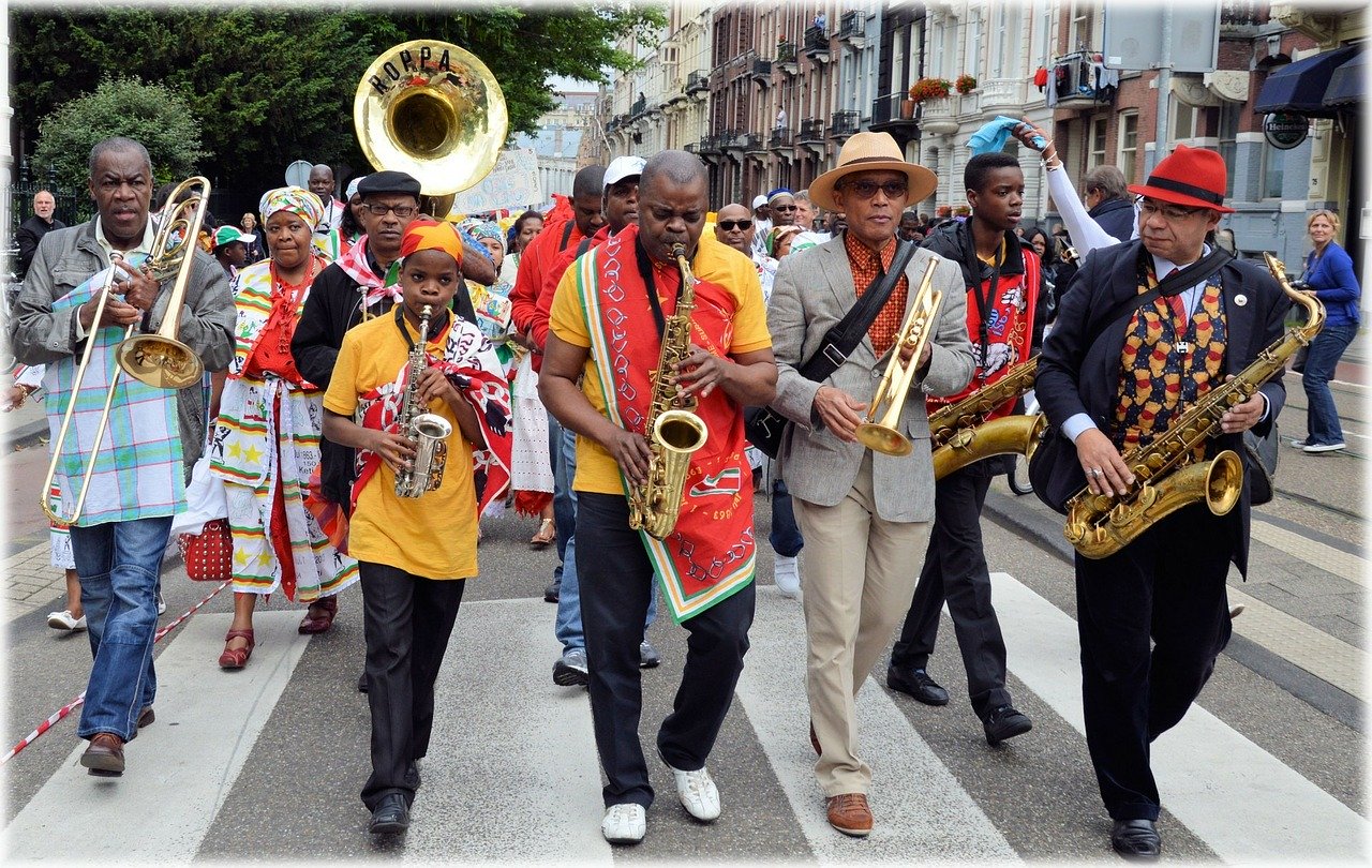 Suriname Übersetzung Übersetzer