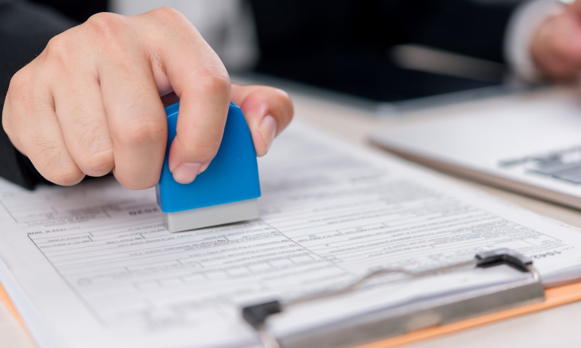 Zuverlässige Übersetzungen für Notariate und Rechtsabteilungen